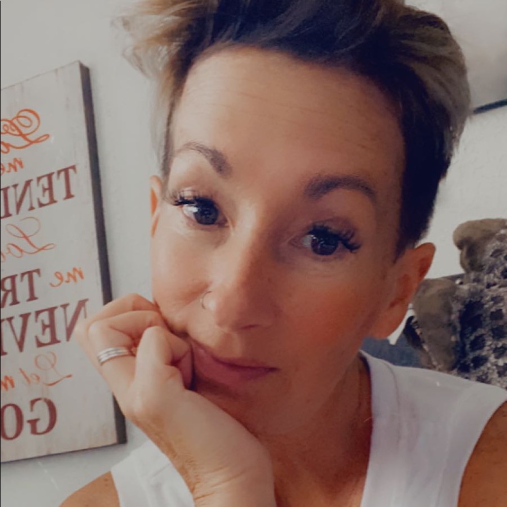 Meet your Posher, Sara